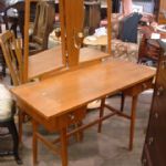 309 1495 Toalettebord